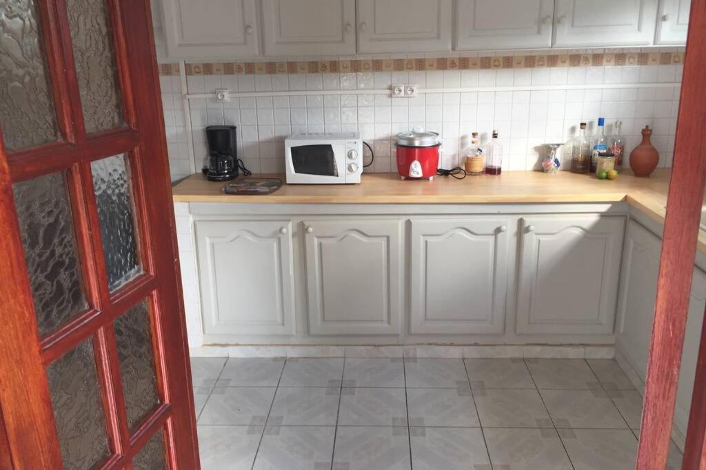 Logement En Pleine Verdure Tropicale -10 Min Plage Le Morne-Rouge Exterior foto